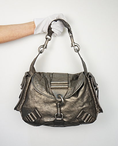 Rebelle, front view